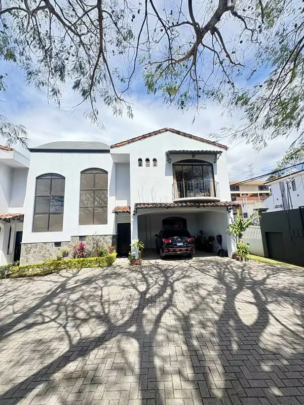 Condominio El Roble, Escazú